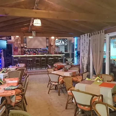 Aparthotel Christakis